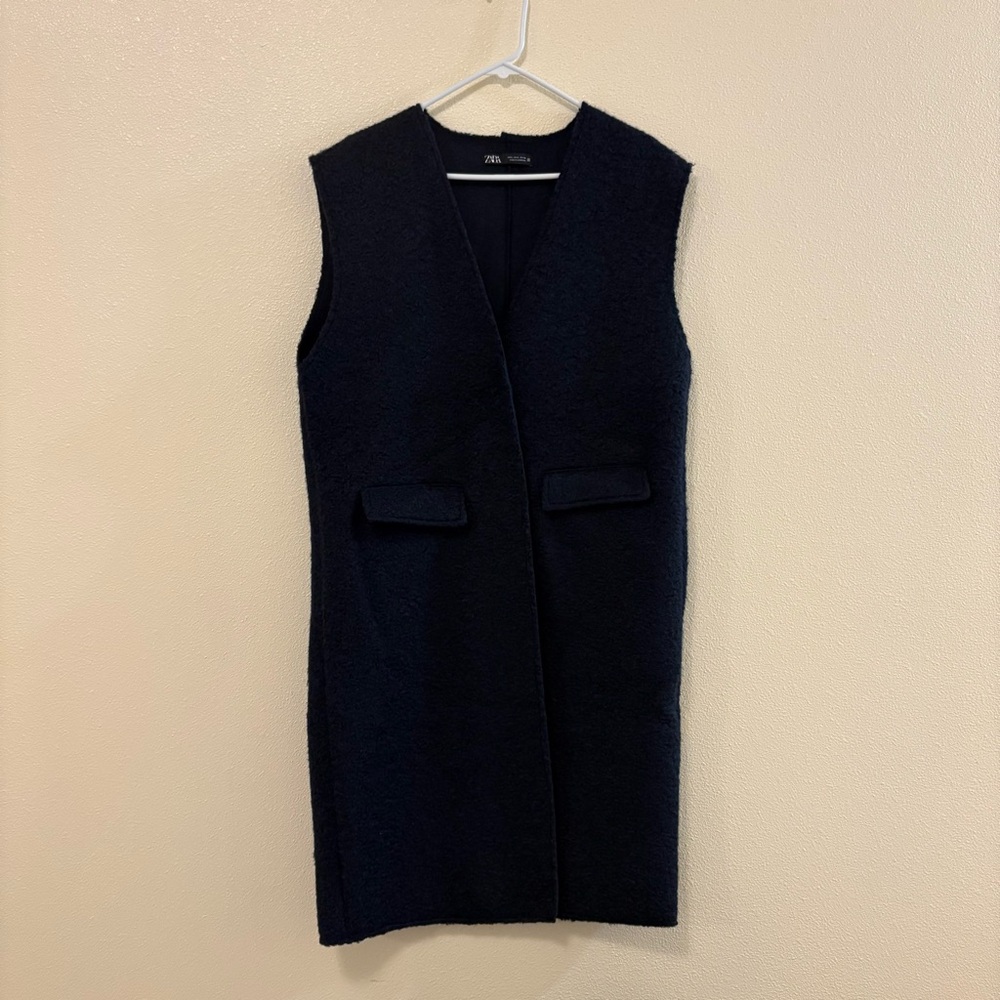 Zara Black Sleeveless long textured vest NWOT woman’s size large